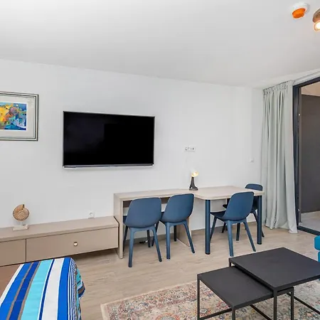 Stella Lovely With Balcony And Free Parking Lägenhet Dubrovnik